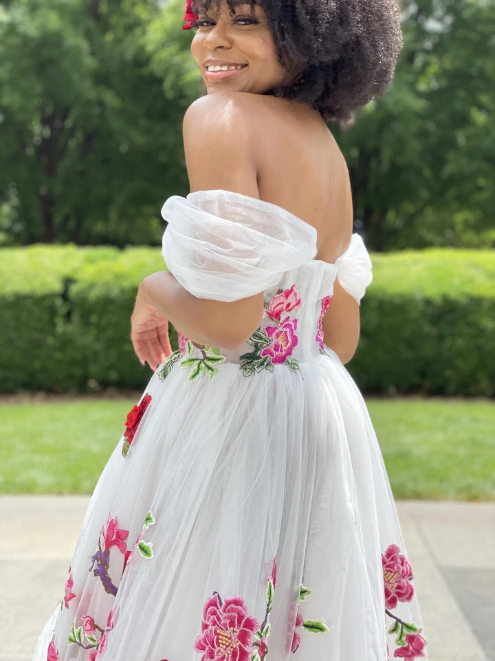 Oyemwen Custom Rose Embroidered Dress