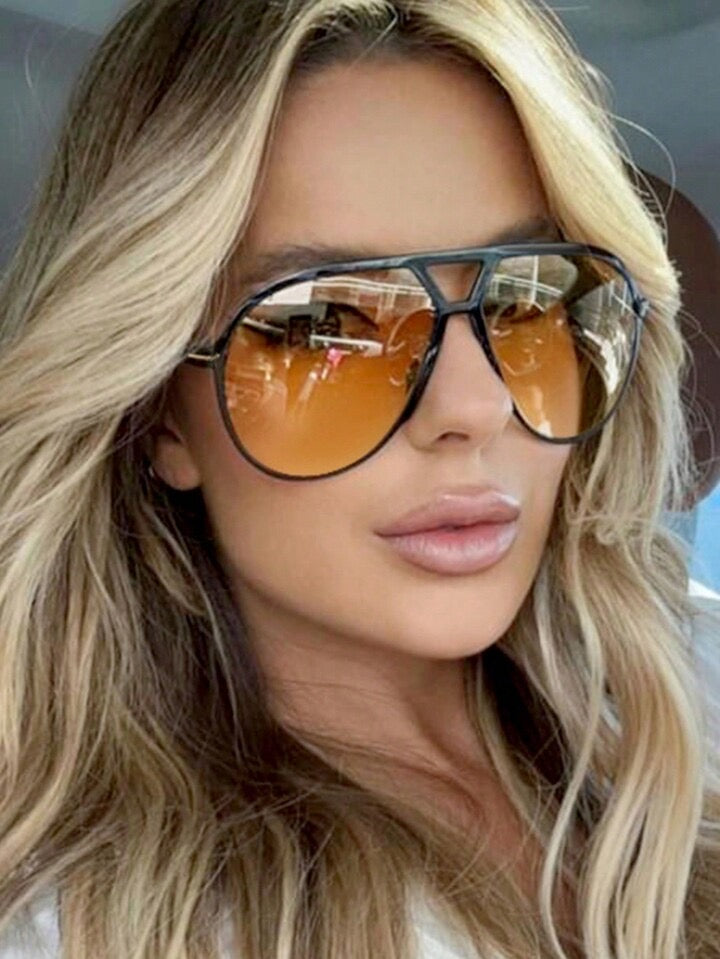 Khloe kardashian aviator sunglasses on sale